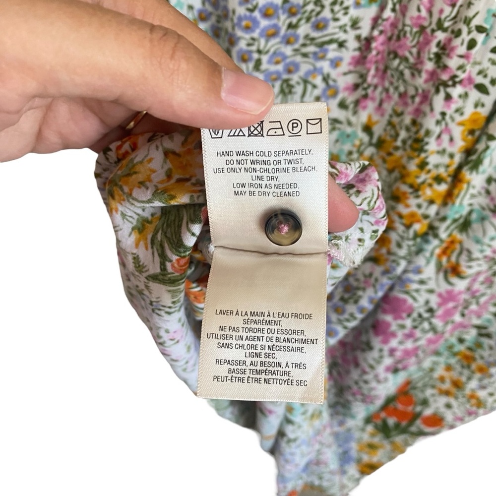 4 of 52 conversations by Anthropologie Floral Blouse - Picture 7 of 9